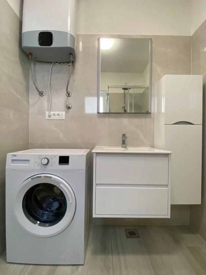 Eni Apartments 볼 외부 사진