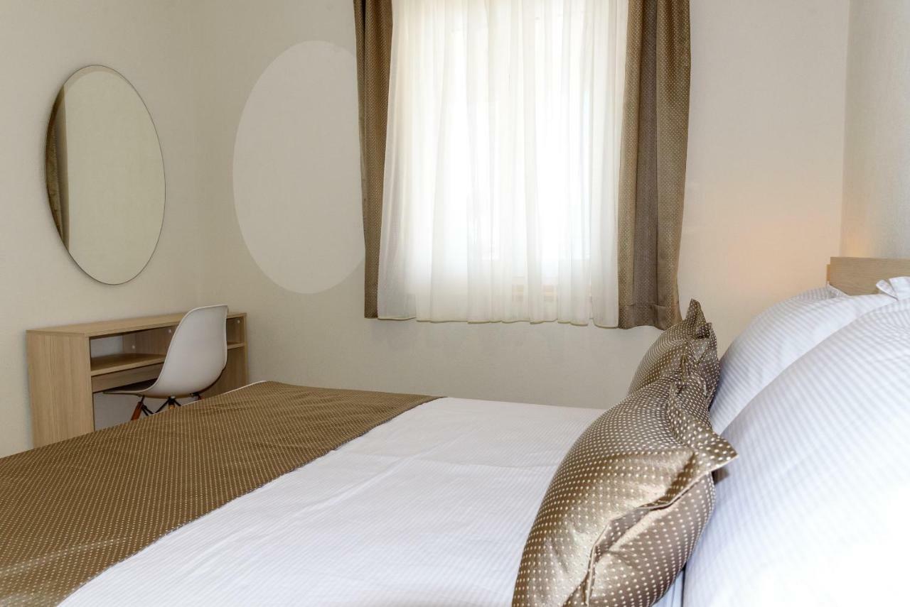 Eni Apartments 볼 외부 사진